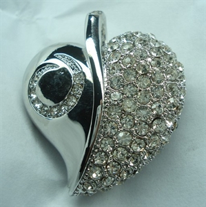 Image de Diamond necklace flash memory