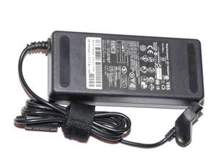 Laptop adapter for Dell の画像