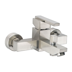 Picture of Single handle bathtub mixer