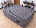 Image de EASY RISER RAISED PILLOW TOP KING SIZE AIR BED WITH REMOTE