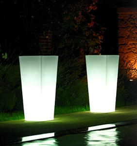 Picture of trapezoidal flowerpot