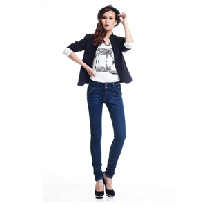 Picture of jeans sexy woman G4