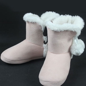 Picture of snow boots